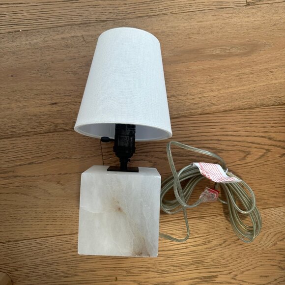 Visual Comfort Terri Cube Lamp in Alabaster - Picture 3 of 4